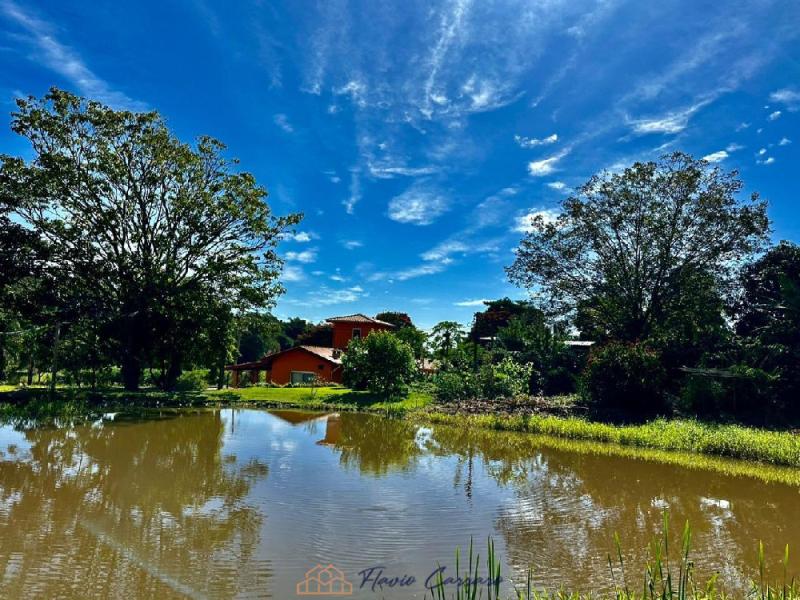 SITIO EM SERRA NEGRA-SP