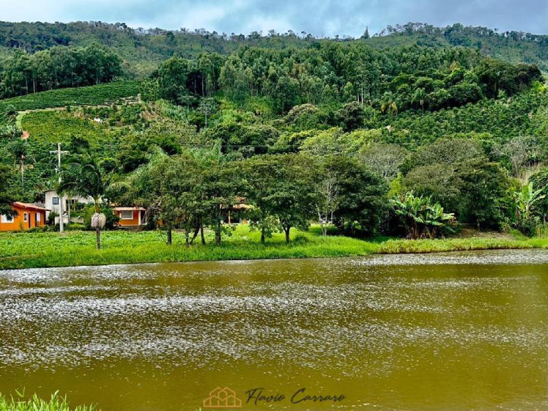 SITIO EM SERRA NEGRA-SP