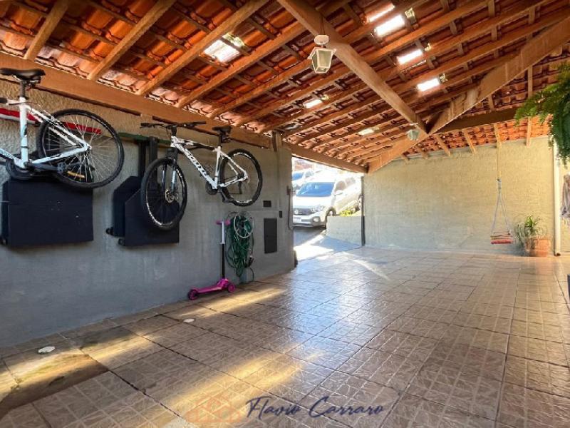 CASA PRÓXIMO AO CENTRO