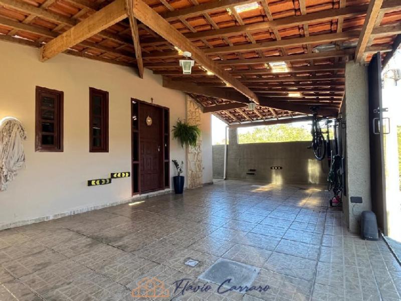 CASA PRÓXIMO AO CENTRO