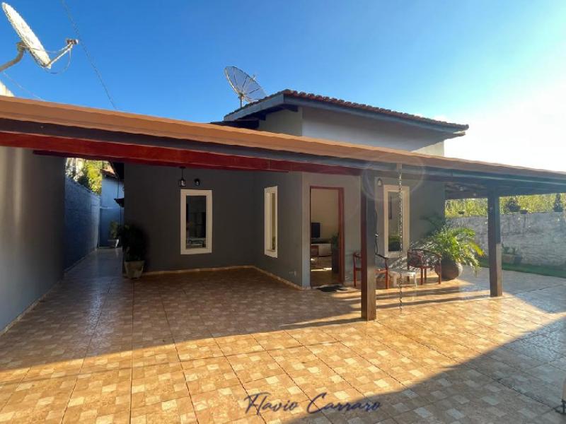 APARTAMENTO PRÓXIMO AO CENTRO